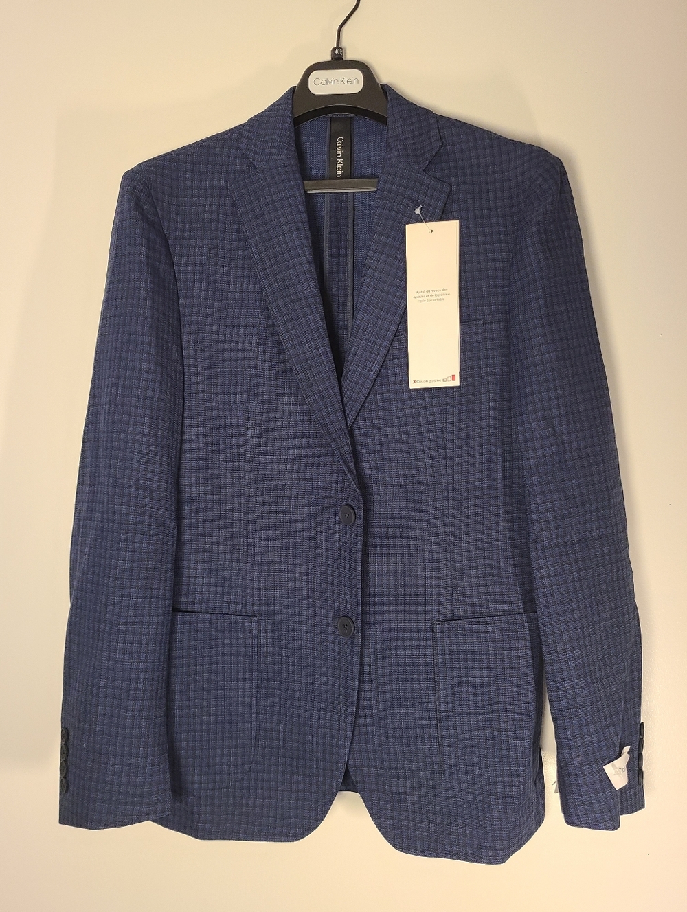 Calvin Klein Men's Slim Fit 40R Slim Fit Suit